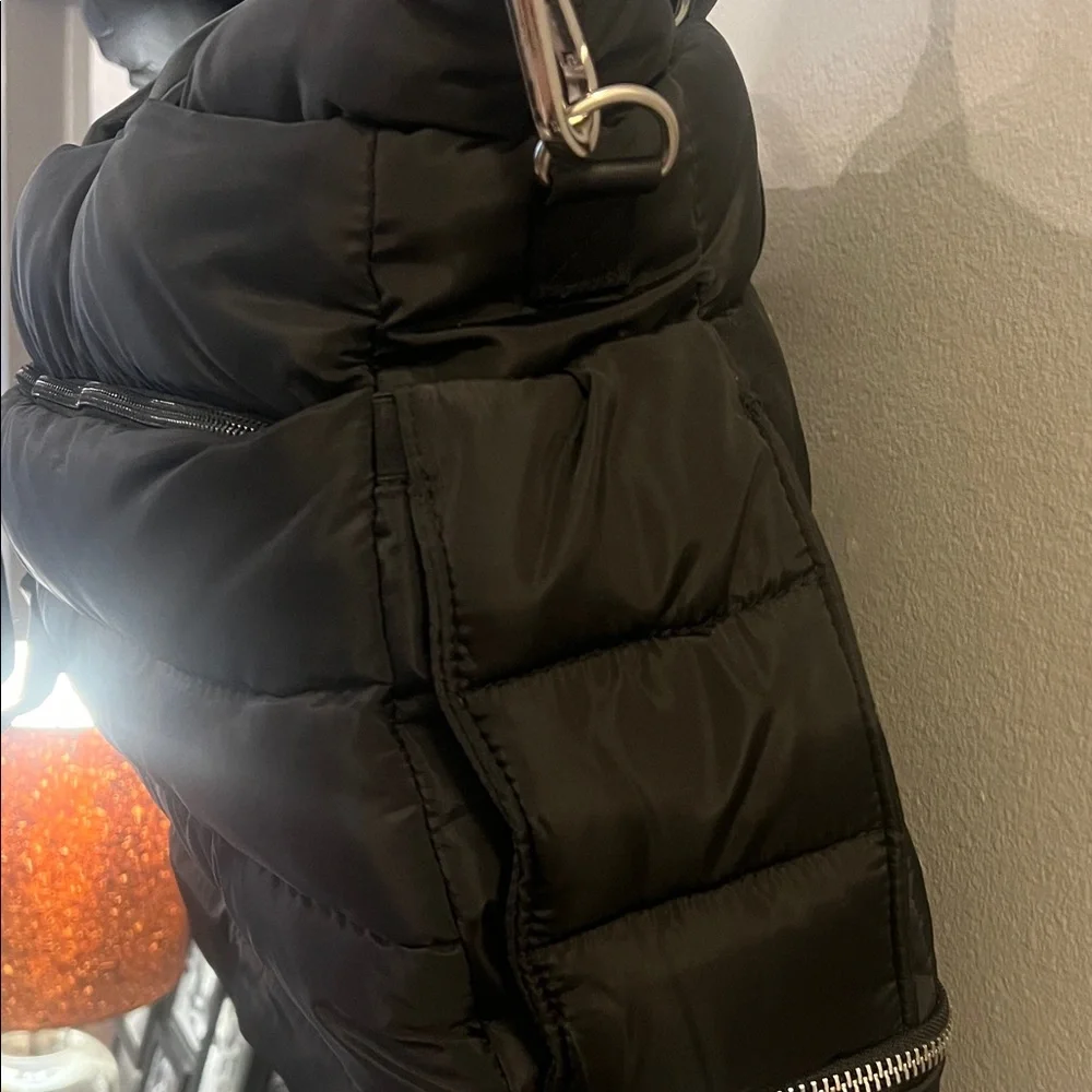Black Quilted Puffer Weekender Bag - Men's Travel Shoulder & Top-Handle Bag
